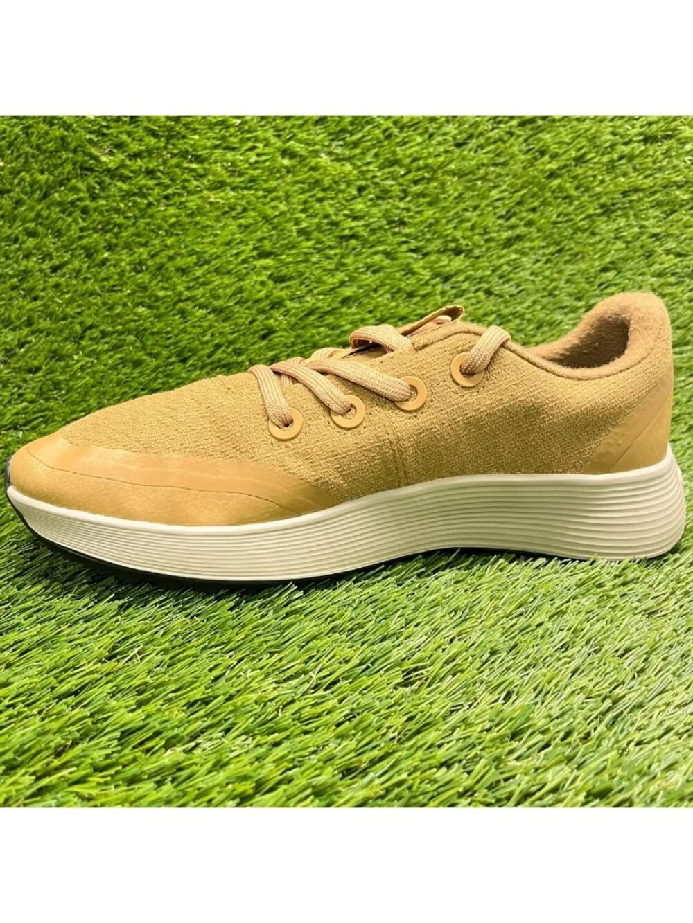 Allbirds Wool Runner Protect Mens Size 10 Tan Athletic Running Shoes Sneakers